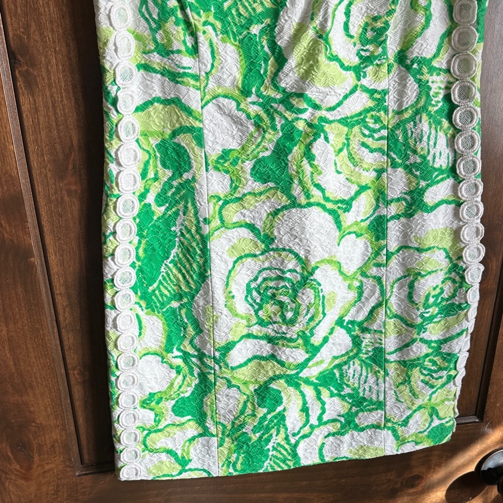 Lilly Pulitzer White & Green Floral Sheath Dress - Picture 4 of 7